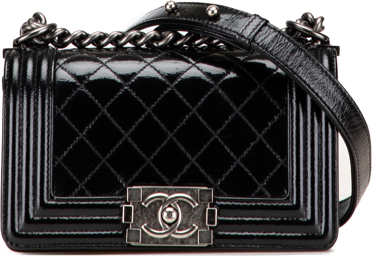 Chanel Small Quilted Patent Boy Flap Zwart