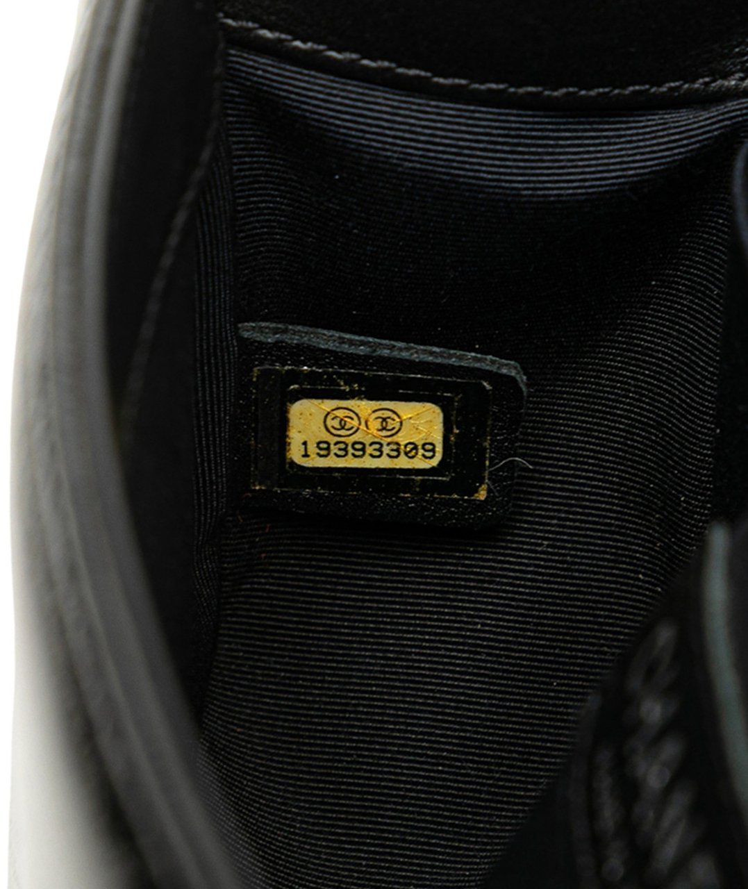 Chanel Small Quilted Patent Boy Flap Zwart