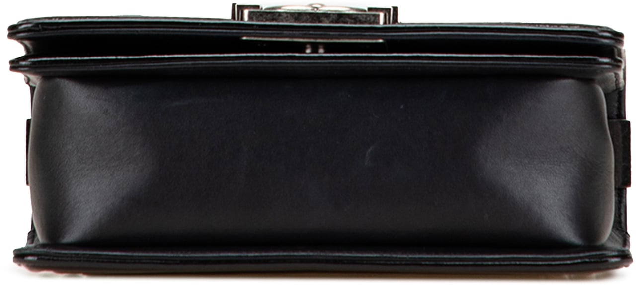 Chanel Small Quilted Patent Boy Flap Zwart