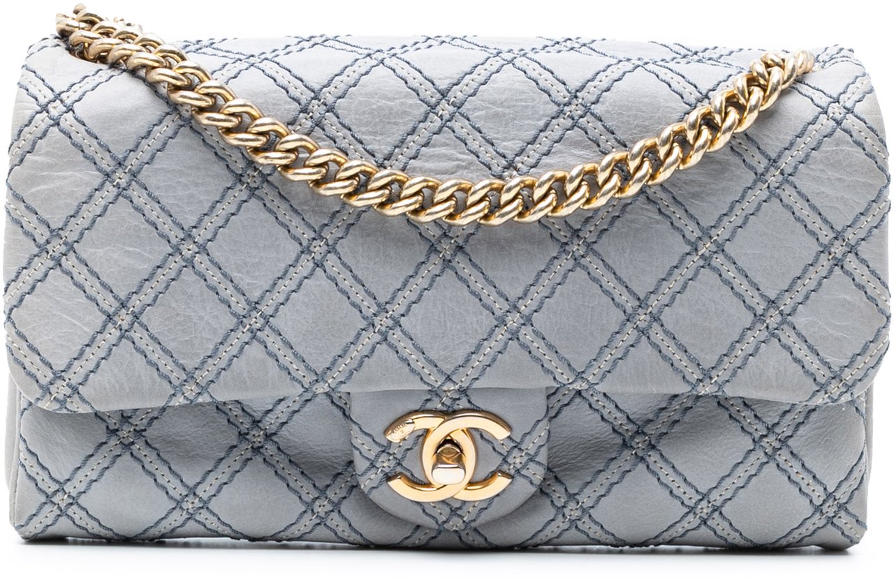 Chanel Medium Quilted Calfskin Triple Stitched Flap Blauw