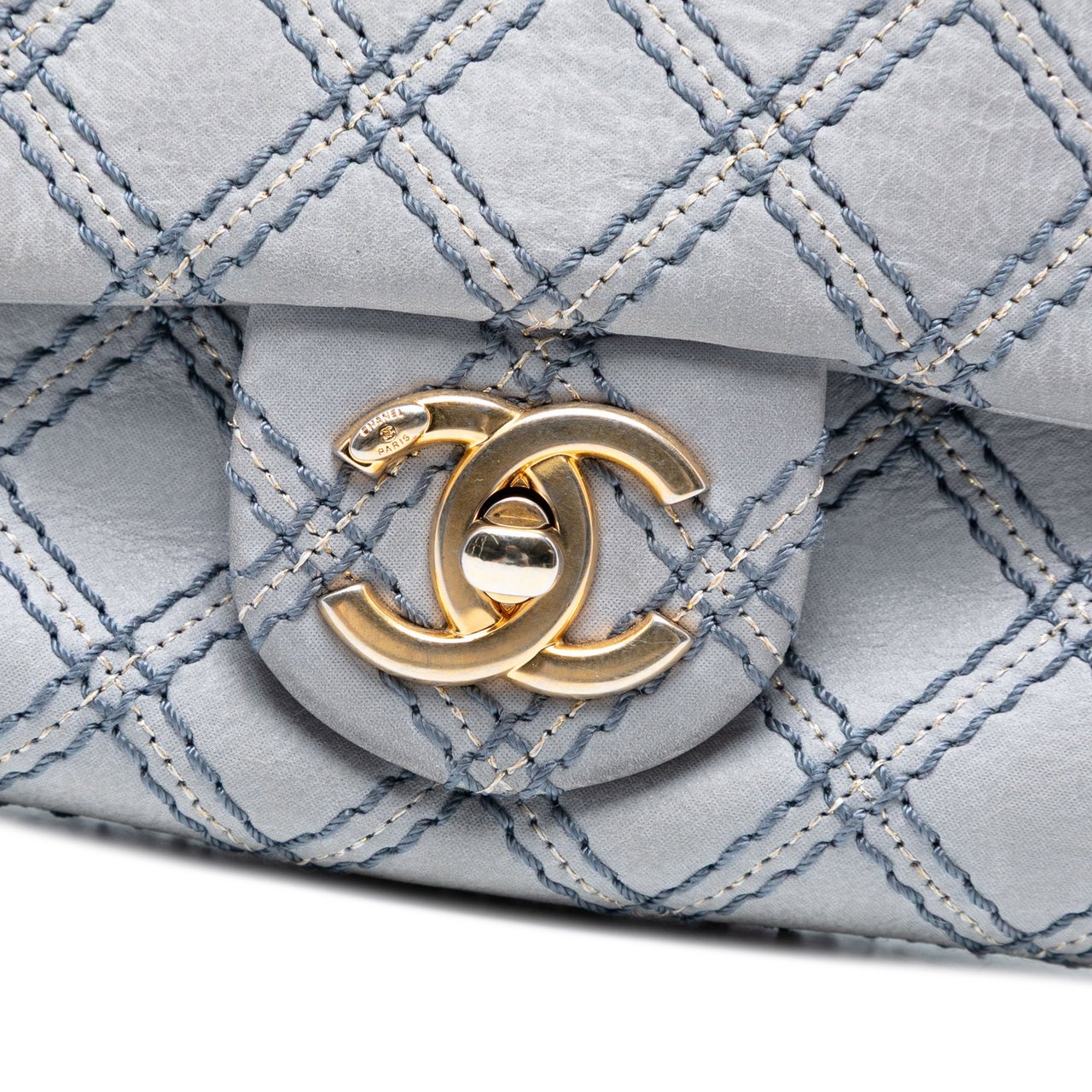 Chanel Medium Quilted Calfskin Triple Stitched Flap Blauw