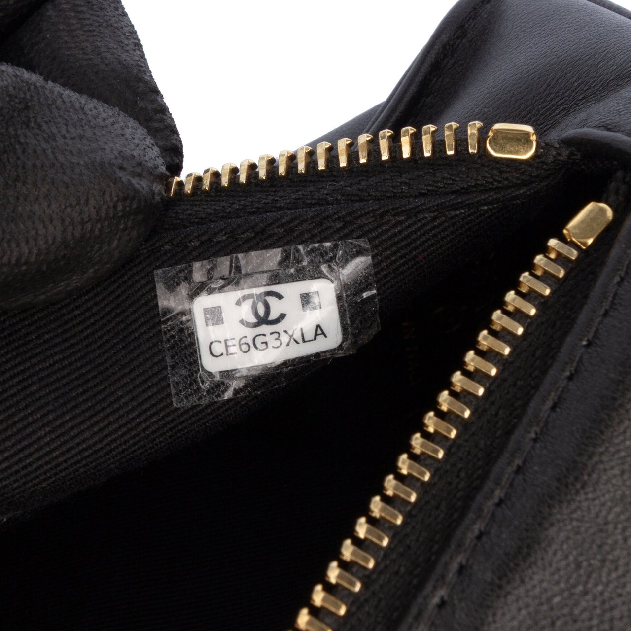 Chanel CC Lambskin Tassel Clutch with Chain Zwart