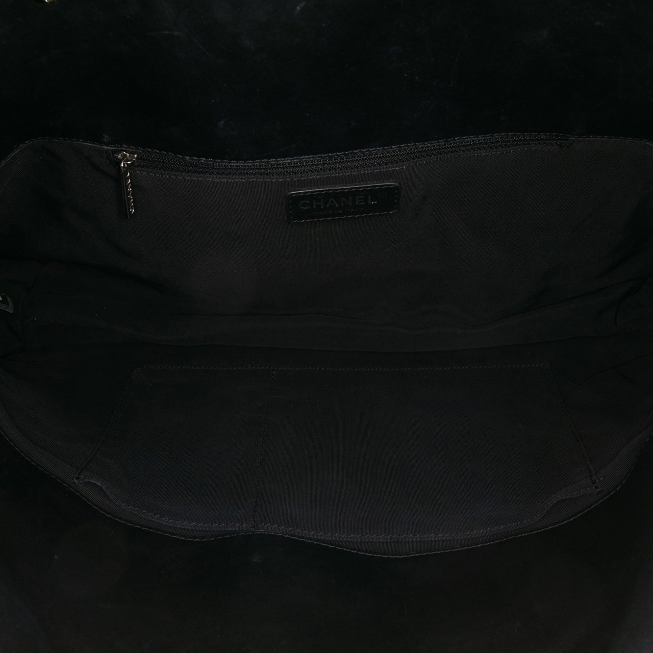 Chanel CC Quilted Lambskin Urban Delight Tote Zwart