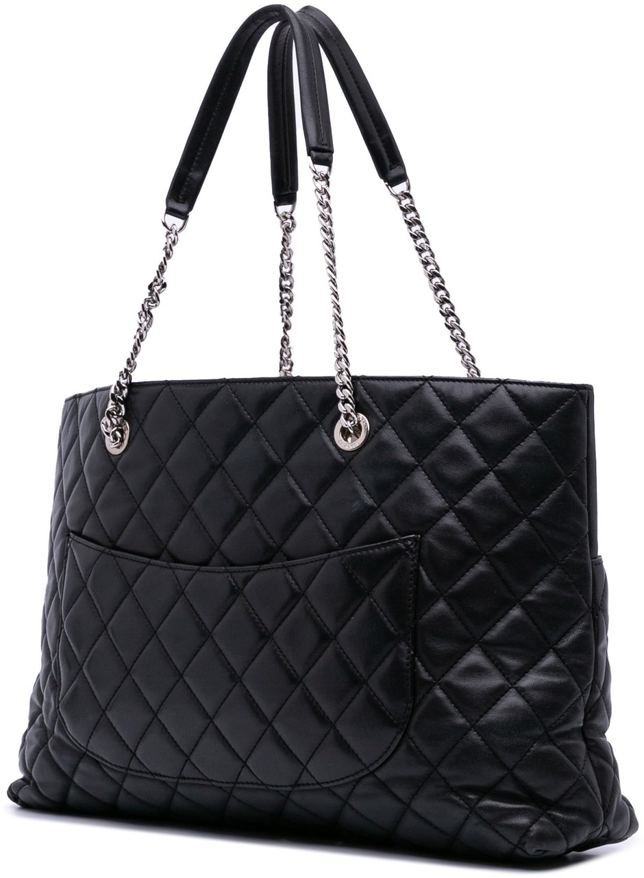 Chanel CC Quilted Lambskin Urban Delight Tote Zwart