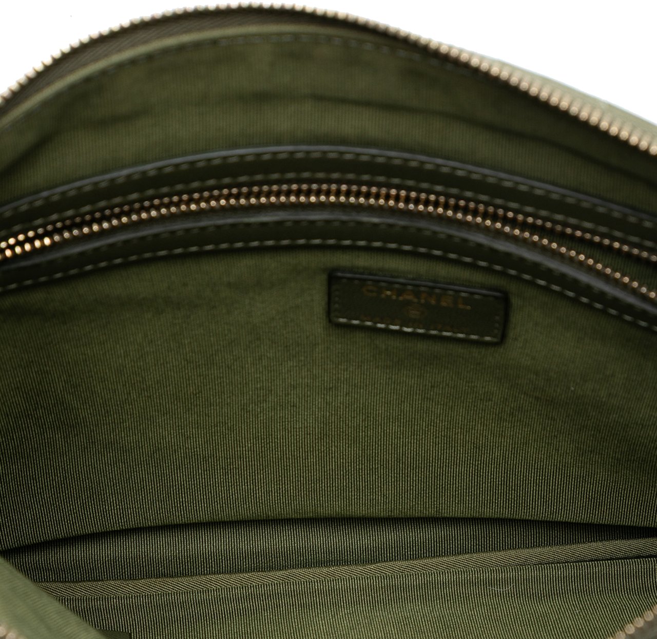 Chanel Medium Chevron Caviar O Case Clutch Groen