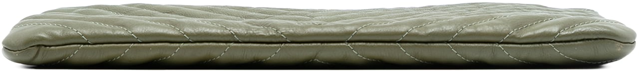 Chanel Medium Chevron Caviar O Case Clutch Groen