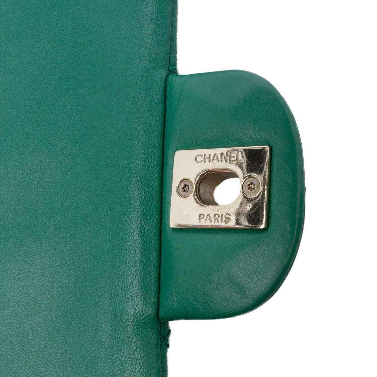 Chanel Medium Classic Lambskin Double Flap Groen