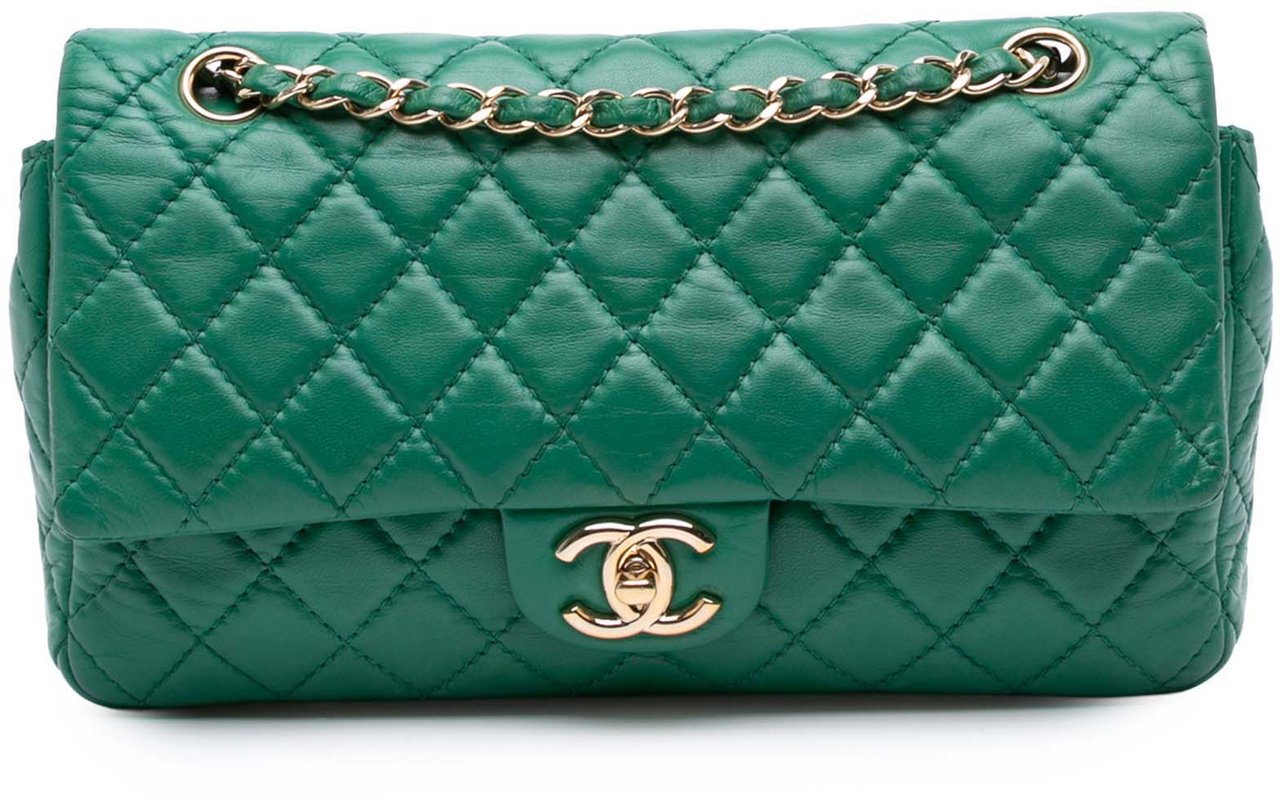 Chanel Medium Classic Lambskin Double Flap Groen
