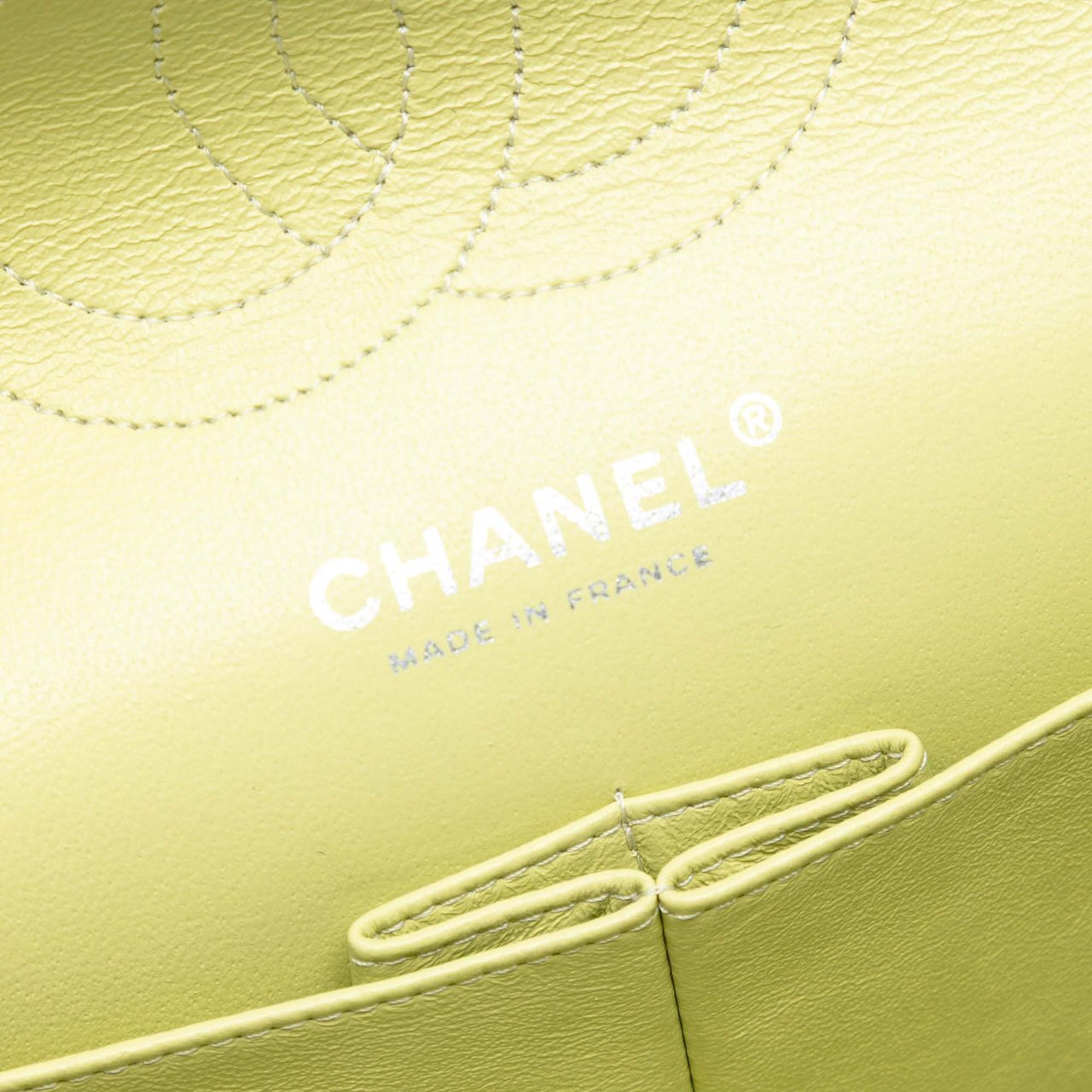 Chanel Medium Classic Lambskin Double Flap Groen