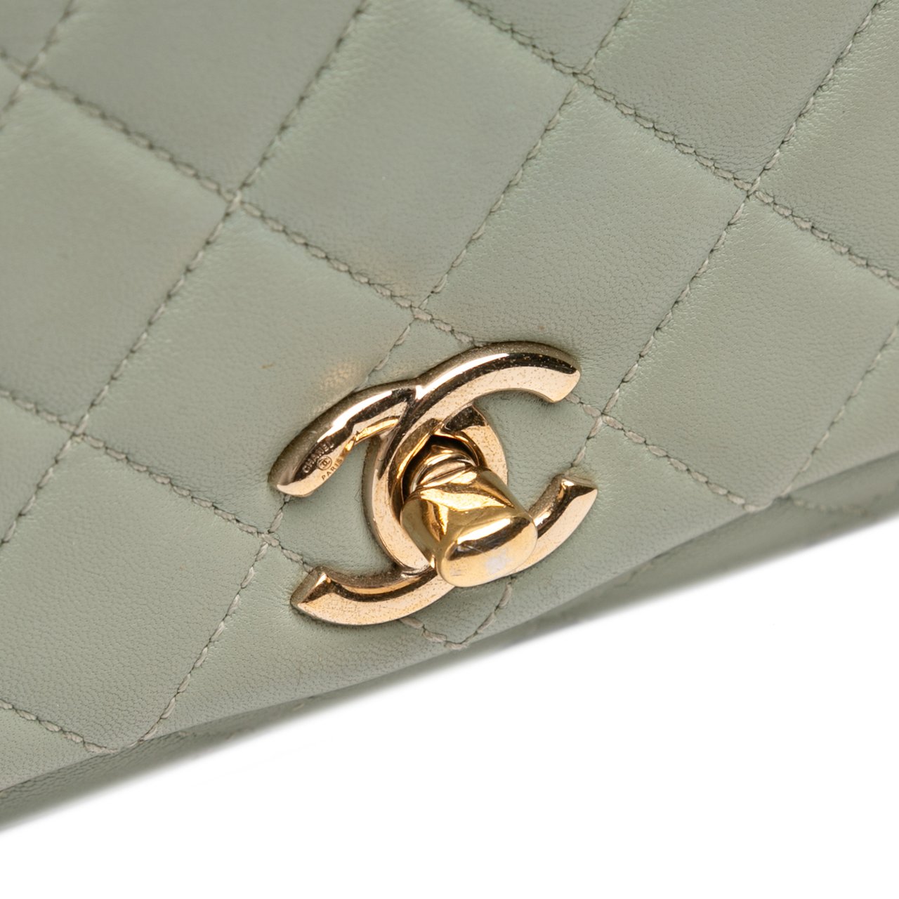 Chanel Small Quilted Lambskin Citizen Chic Flap Groen
