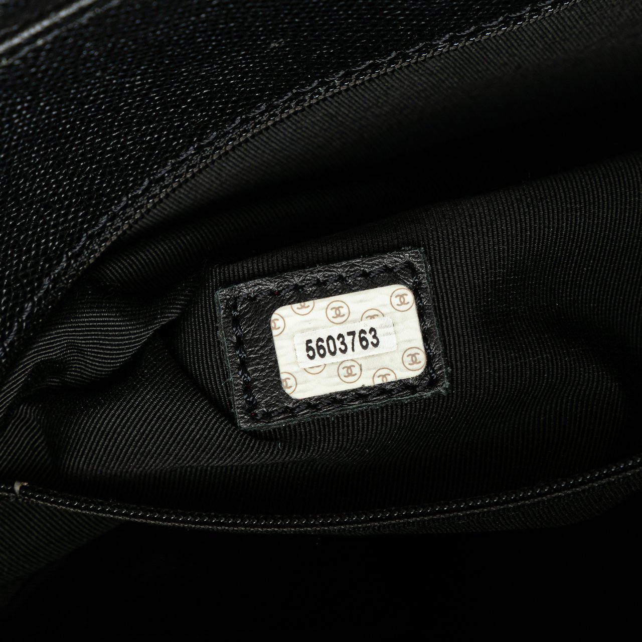 Chanel Caviar Tortoise Top Handle Tote Zwart