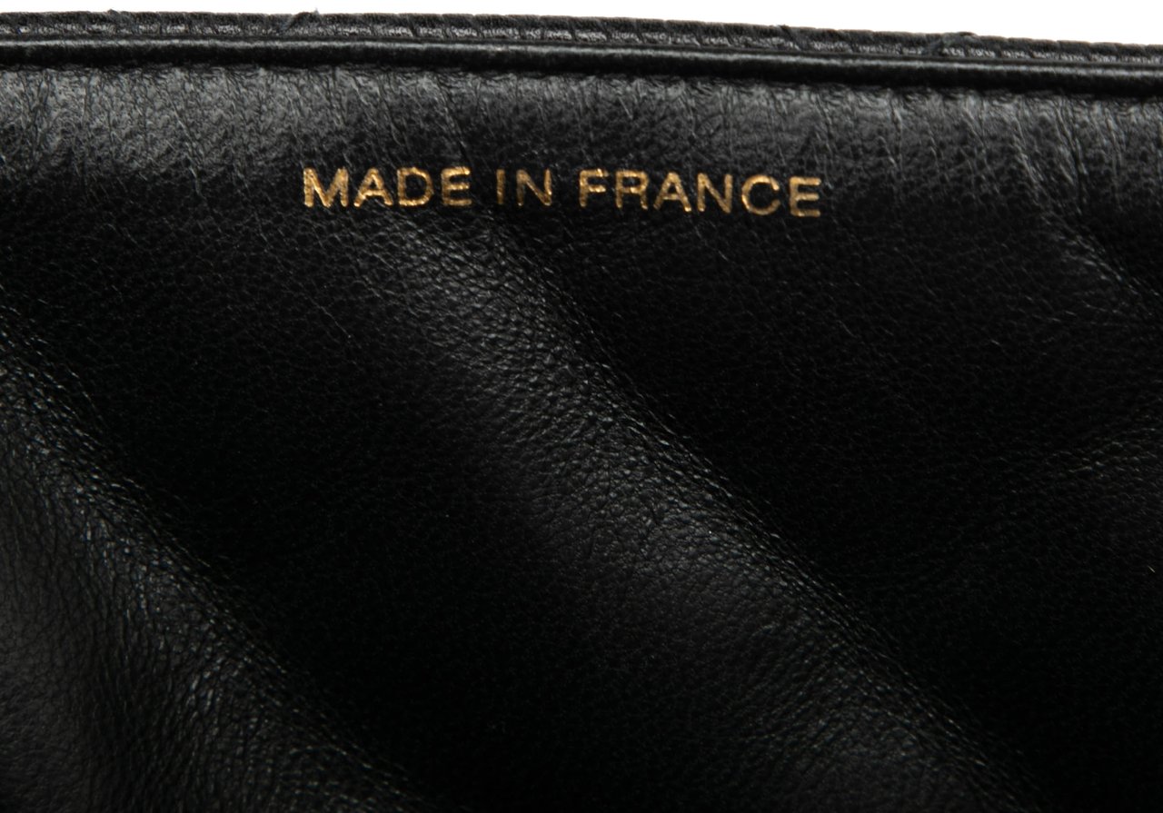 Chanel Jumbo Quilted Caviar Double Sided Flap Zwart