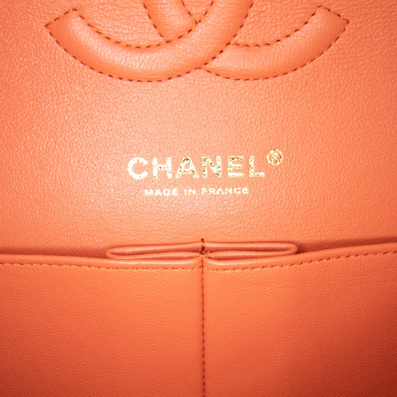 Chanel Medium Classic Lambskin Double Flap Rood