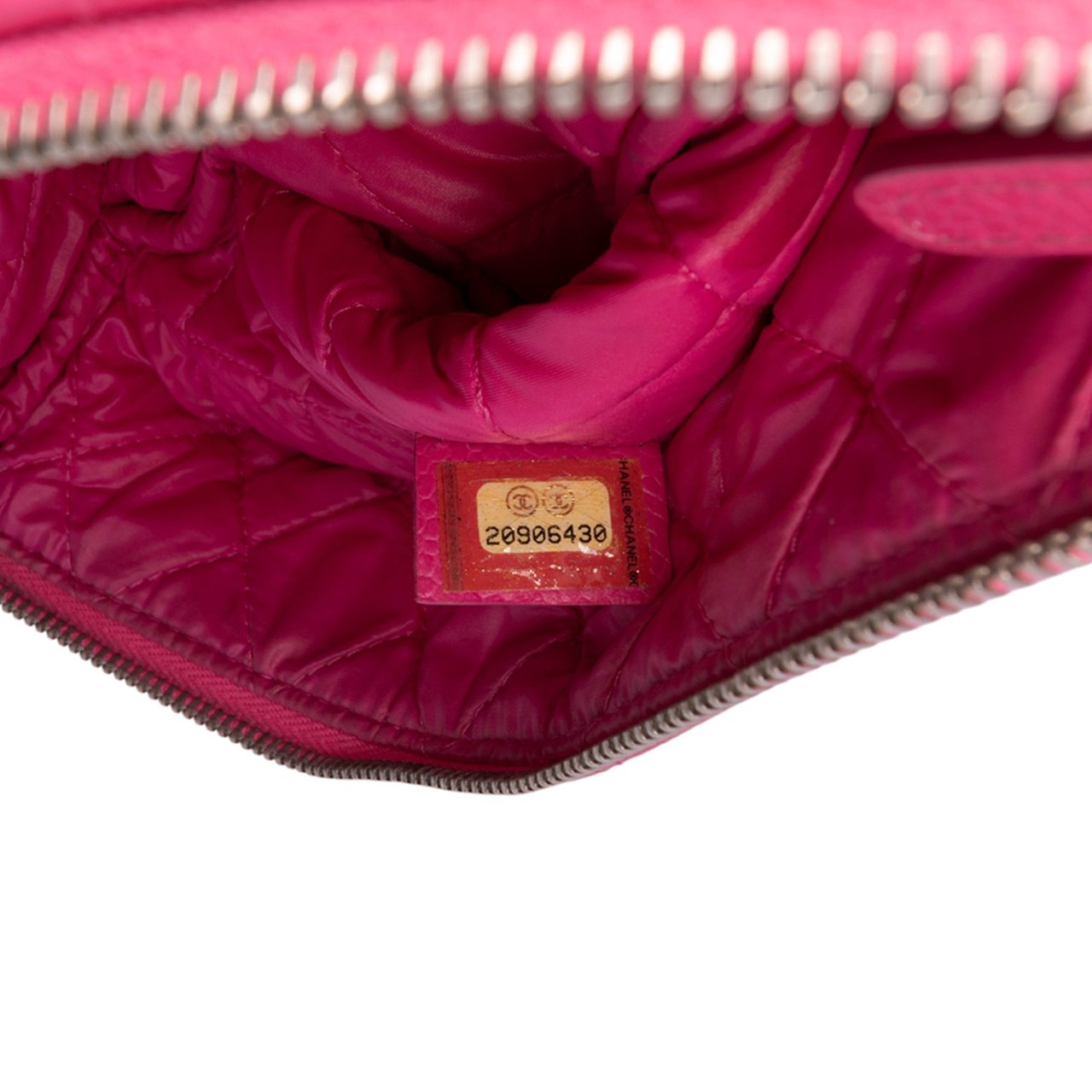 Chanel Small Quilted Caviar O Case Clutch Roze