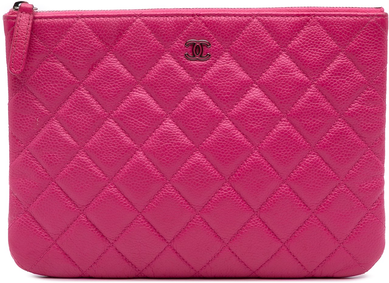 Chanel Small Quilted Caviar O Case Clutch Roze