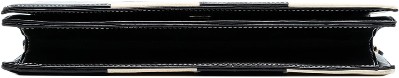 Chanel CC Lambskin Embroidered Clutch With Chain Zwart