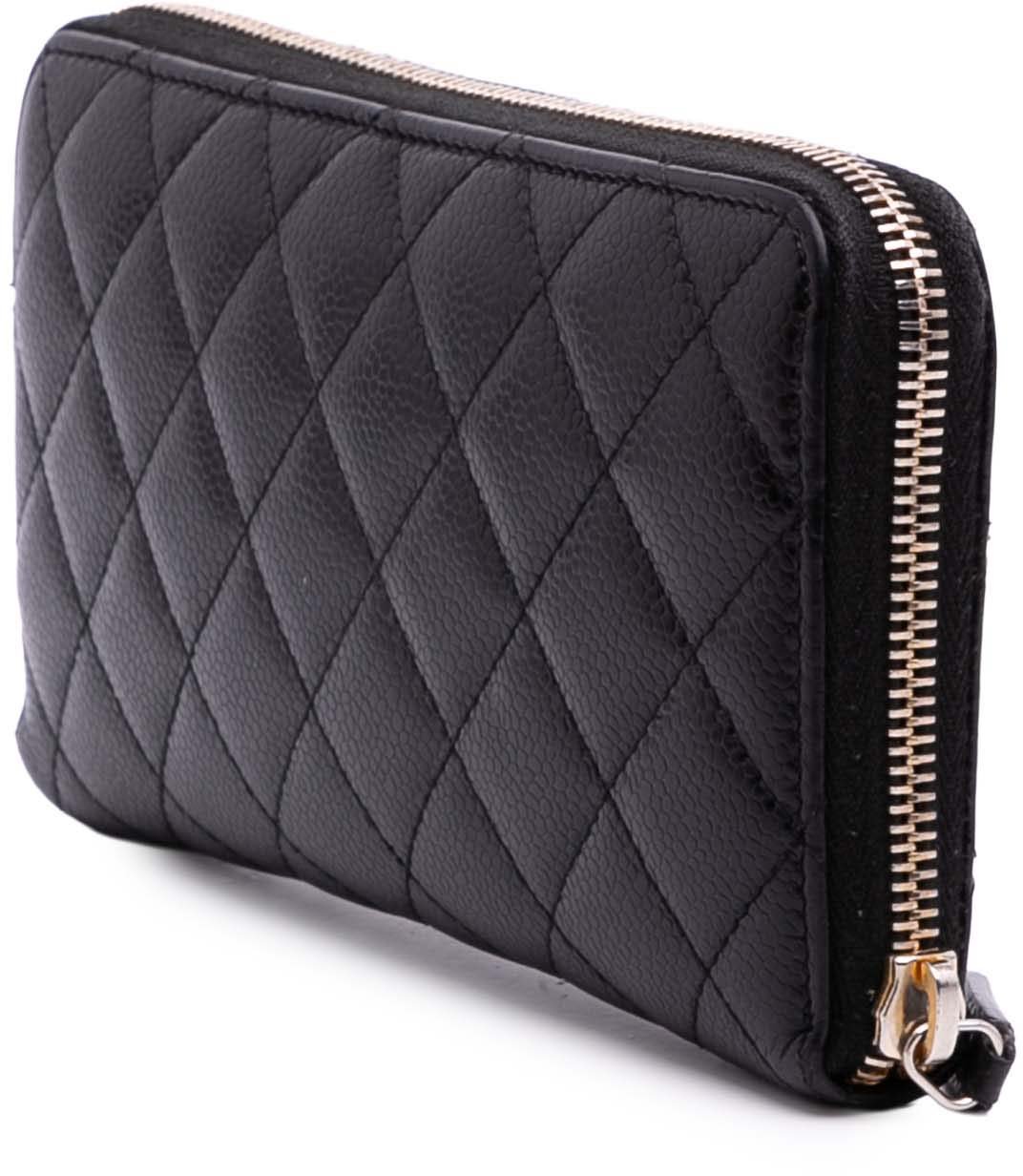 Chanel CC Quilted Caviar Zip Around Long Wallet Zwart