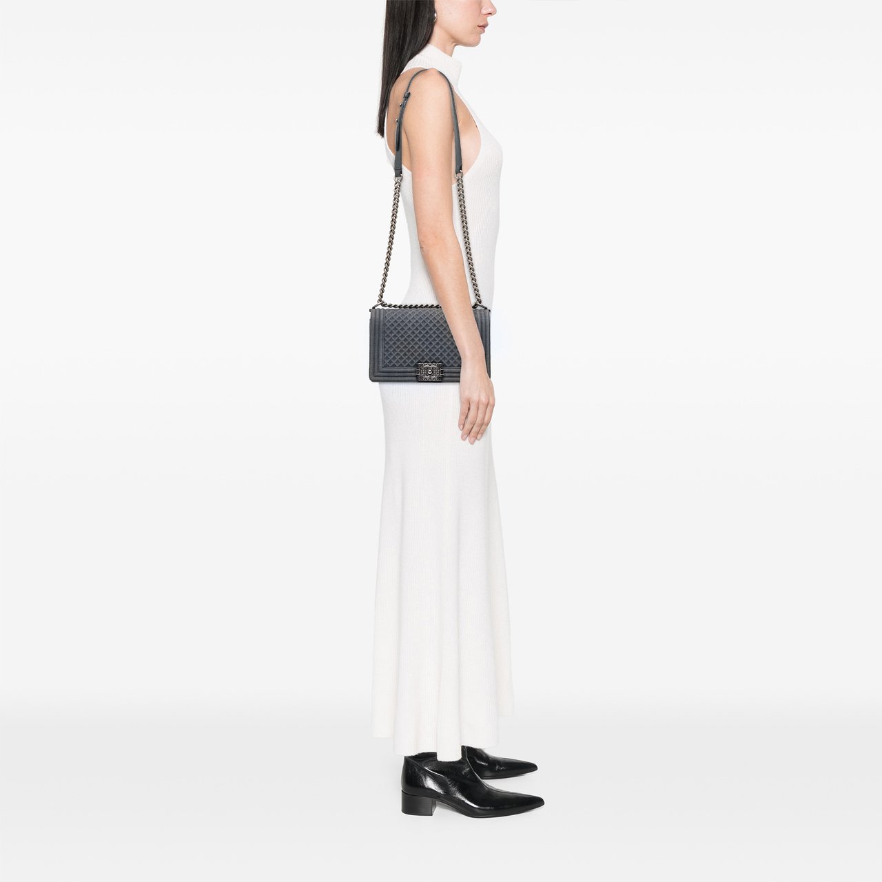 Chanel Medium Embossed Denim Boy Flap Blauw