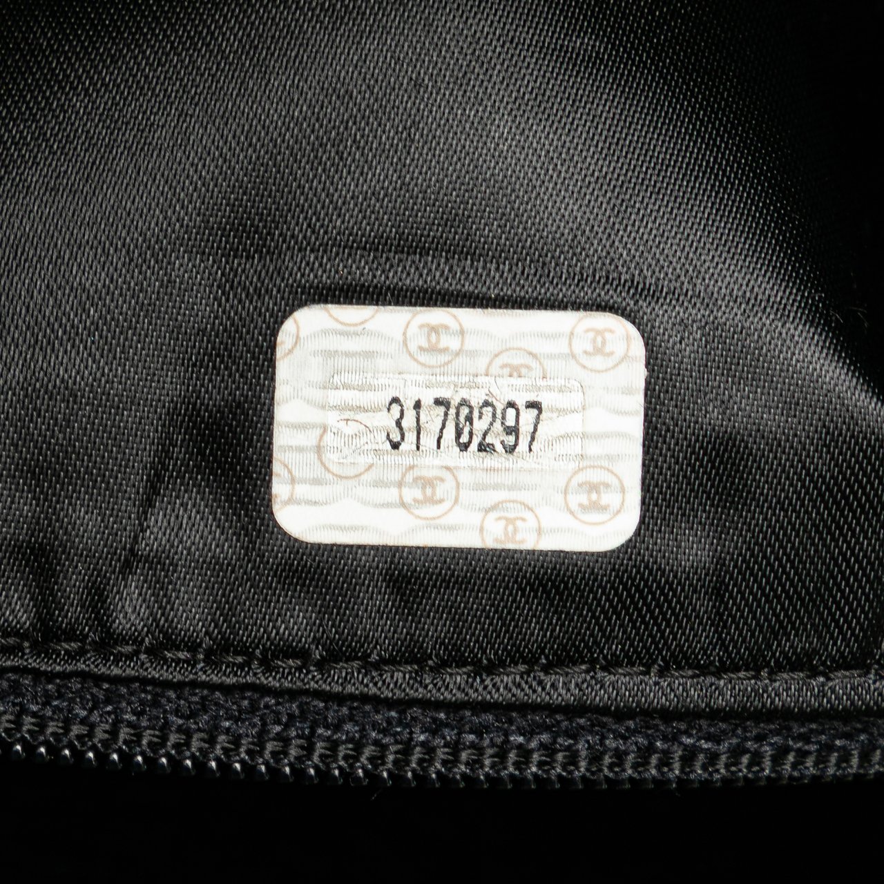 Chanel CC Lambskin Flap Tassel Crossbody Zwart