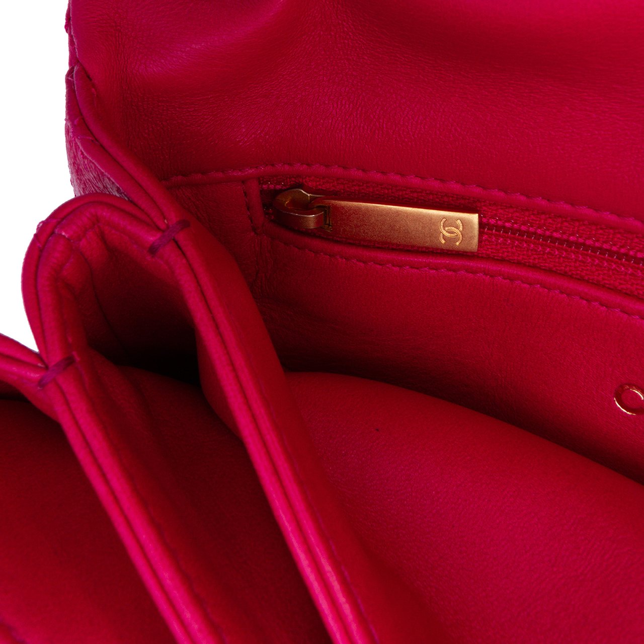 Chanel Small Quilted Lambskin On And On Chain Flap Roze