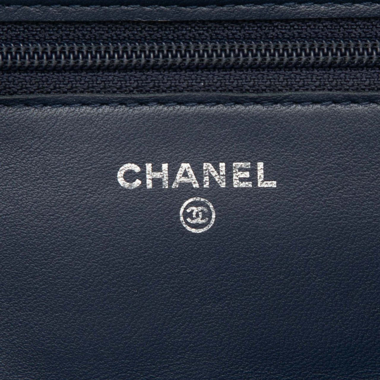 Chanel CC Quilted Lambskin Wallet On Chain Blauw