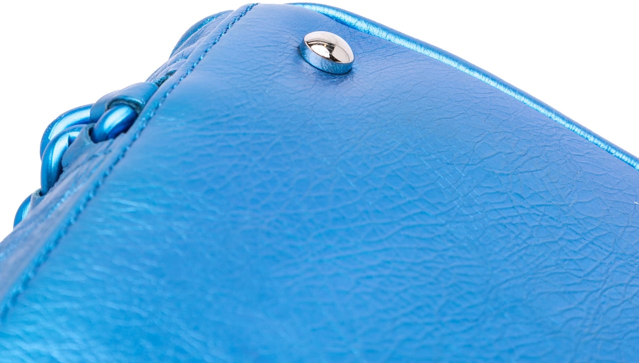 Chanel Medium Cracked Metallic Calfskin Modern Chain Tote Blauw