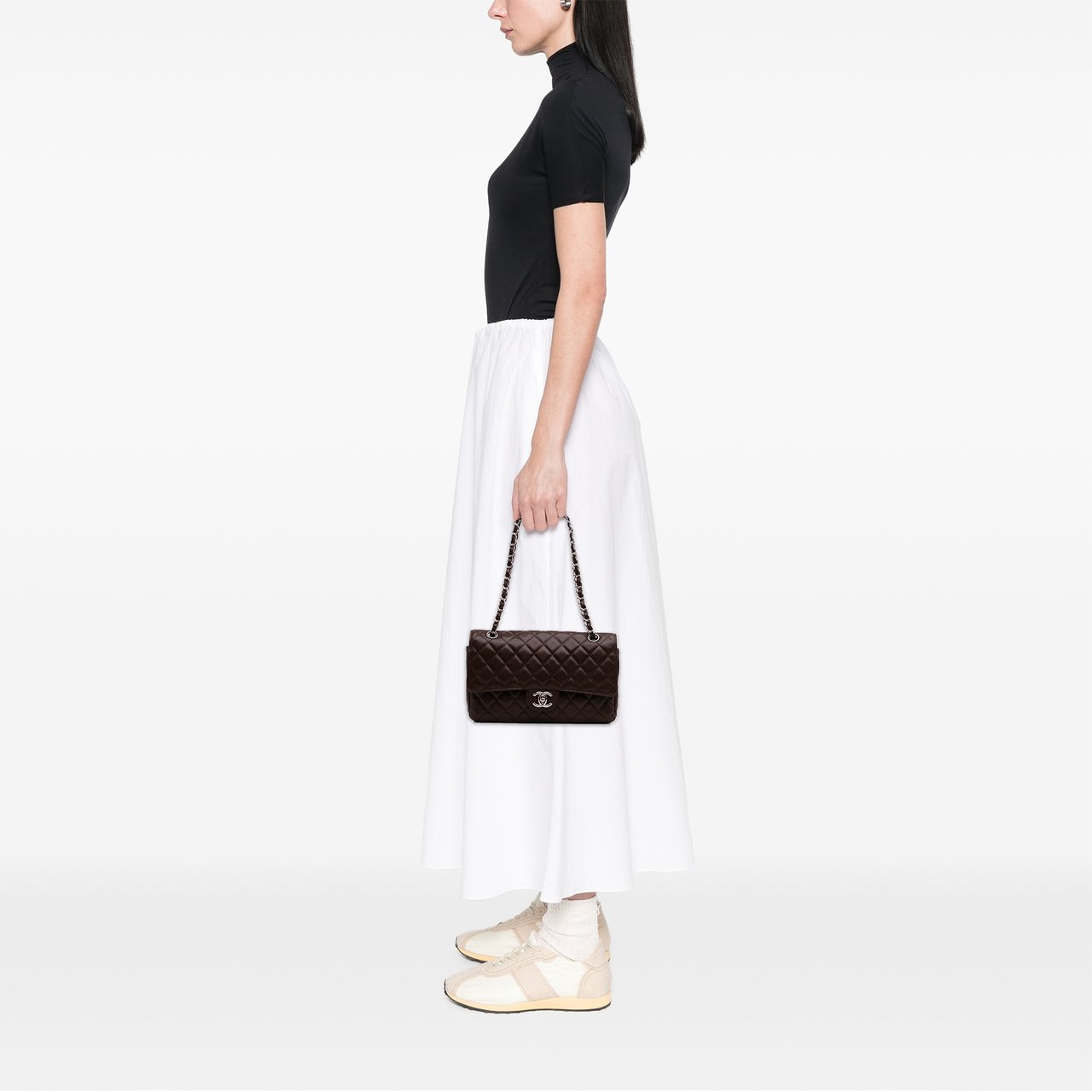 Chanel Medium Classic Caviar Double Flap Bruin
