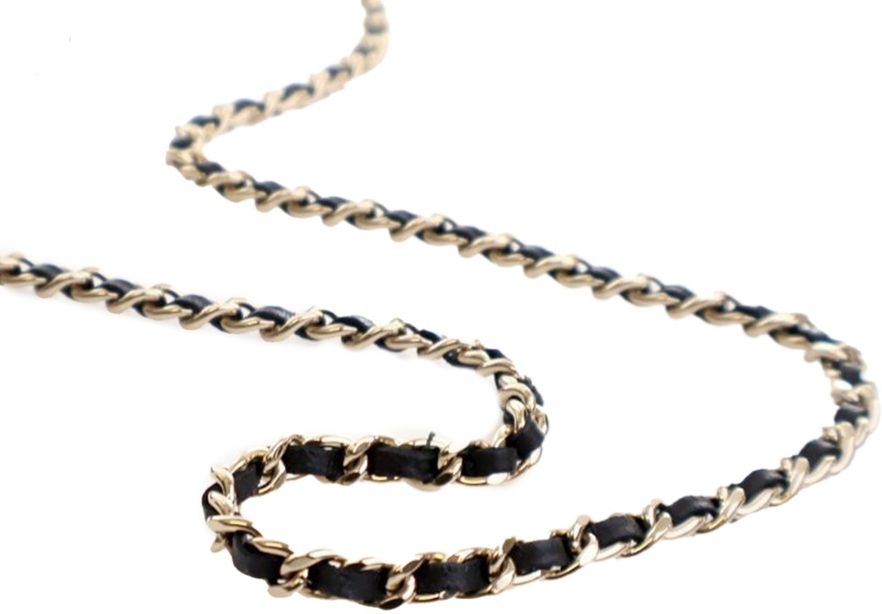 Chanel Quilted Lambskin and Patent Flap Phone Holder Zwart