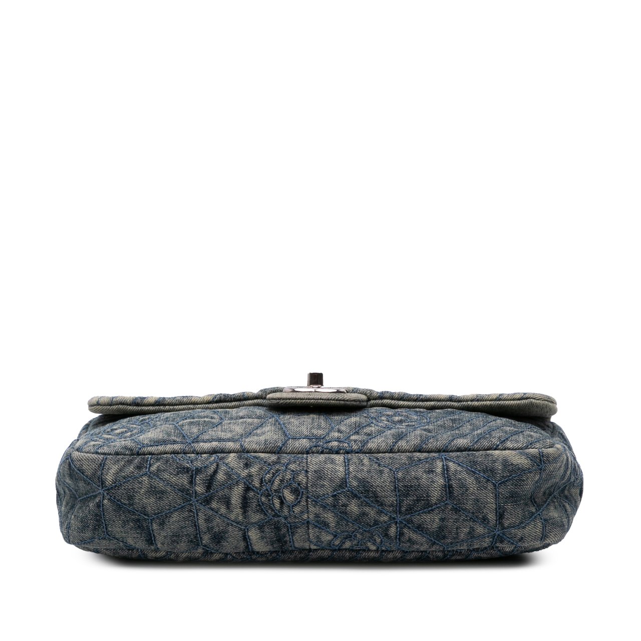Chanel Medium Embroidered Denim Camellia Flap Blauw