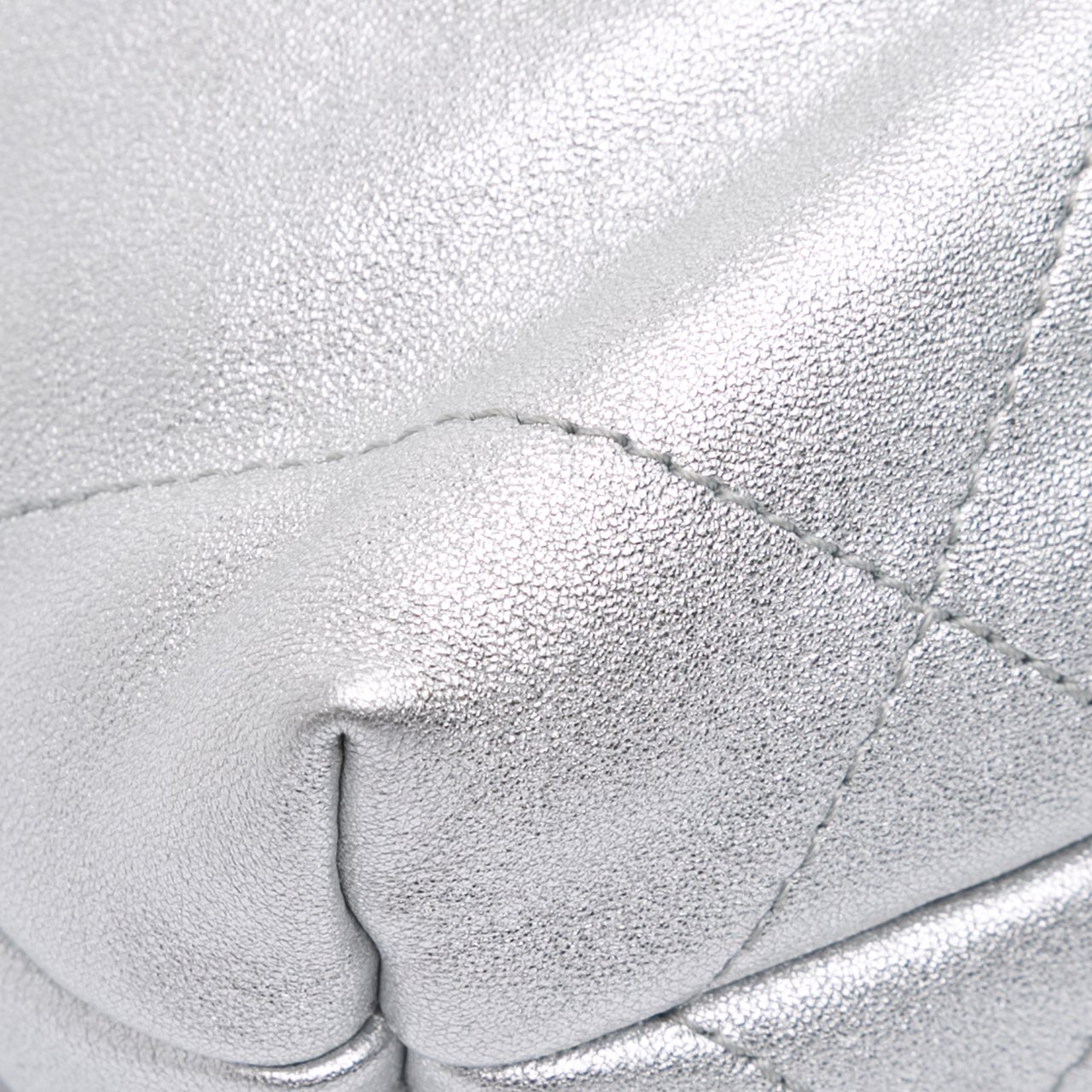 Chanel Mini Metallic Calfskin 22 Satchel Zilver