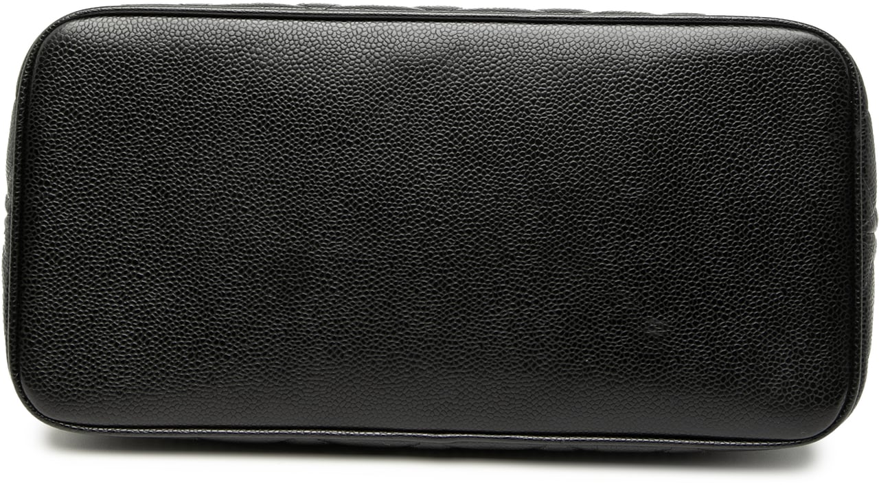 Chanel Caviar Medallion Tote Zwart