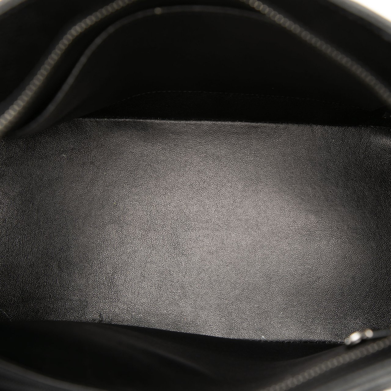 Chanel Caviar Medallion Tote Zwart