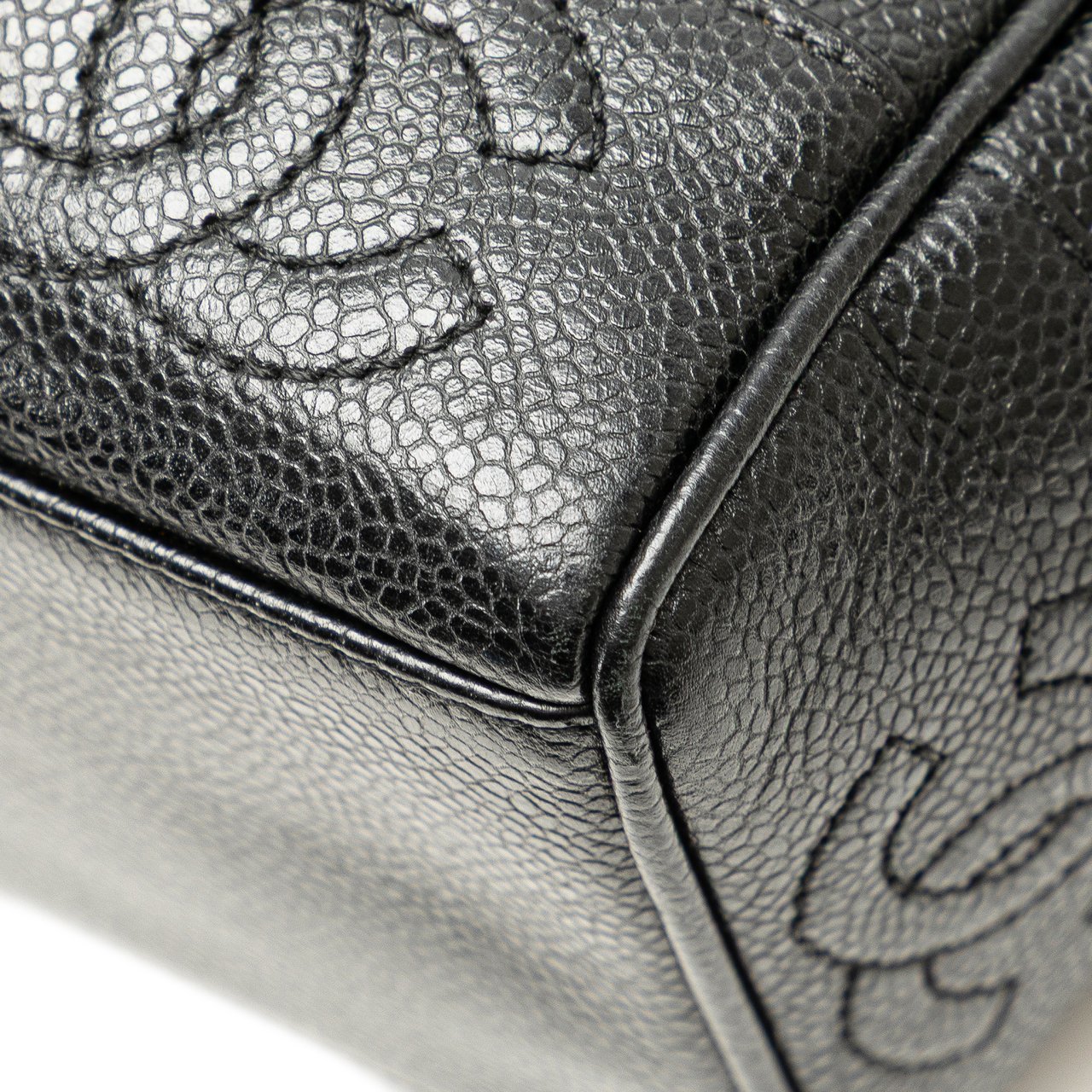 Chanel Triple CC Caviar Tote Zwart