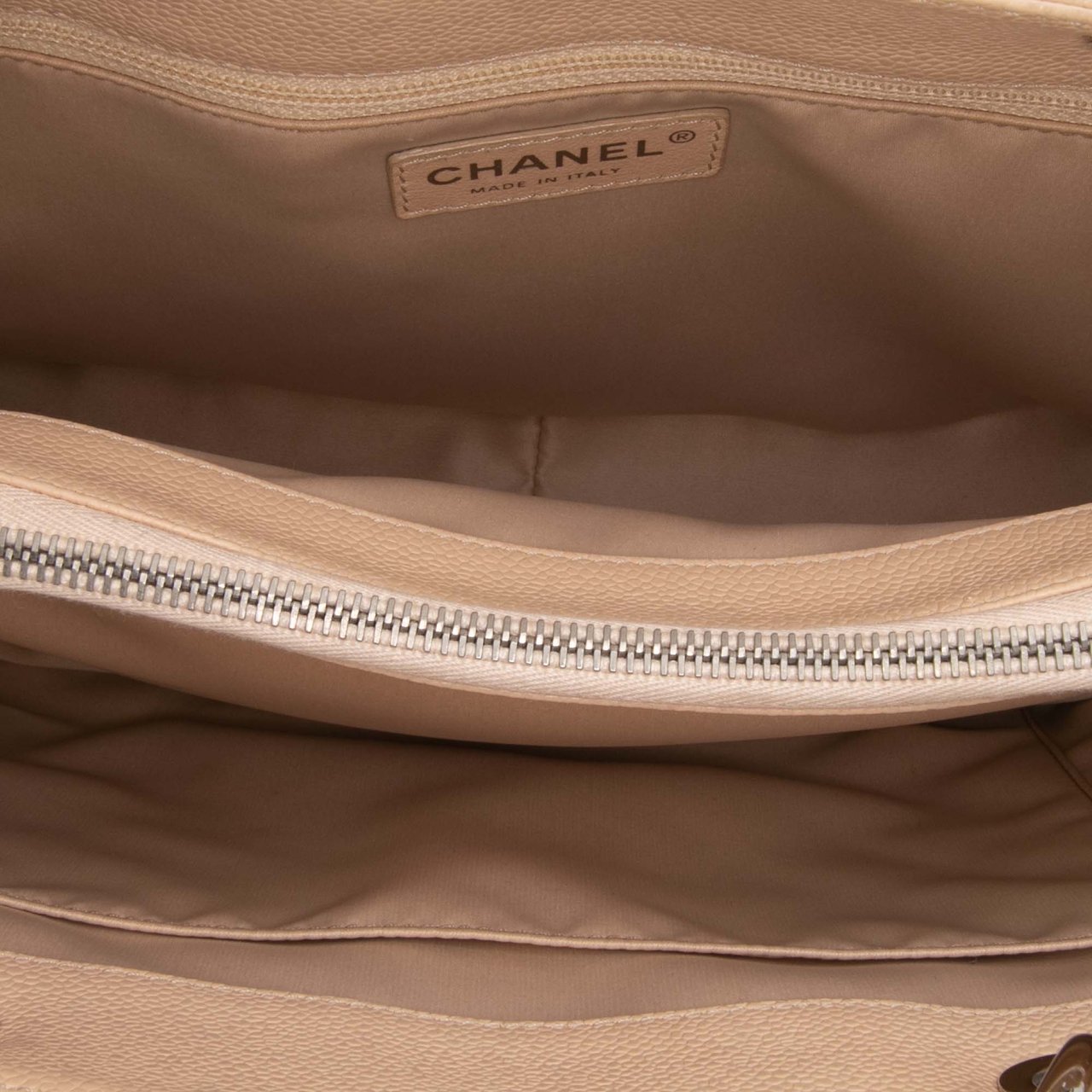 Chanel Caviar Grand Shopping Tote Bruin