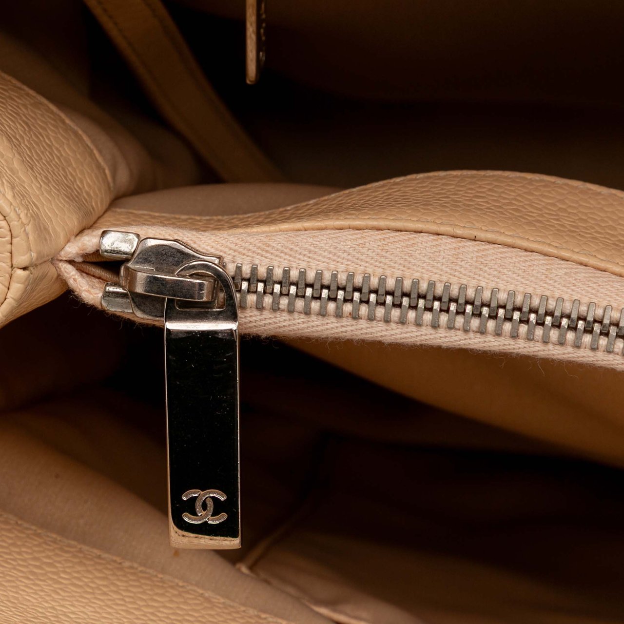 Chanel Caviar Grand Shopping Tote Bruin