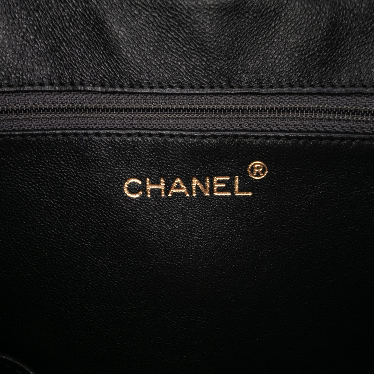 Chanel CC Chevron Jersey Camera Bag Grijs