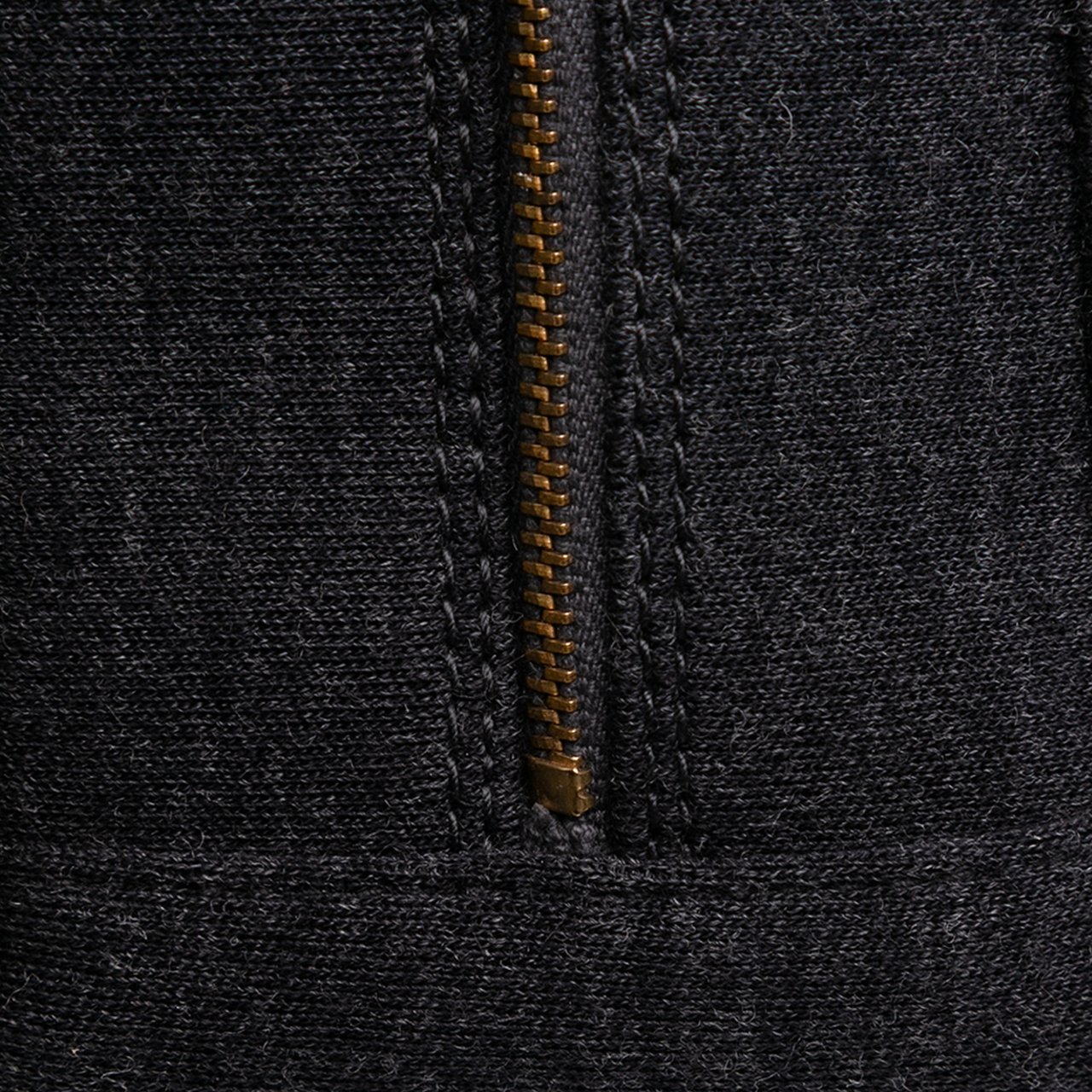 Chanel CC Chevron Jersey Camera Bag Grijs