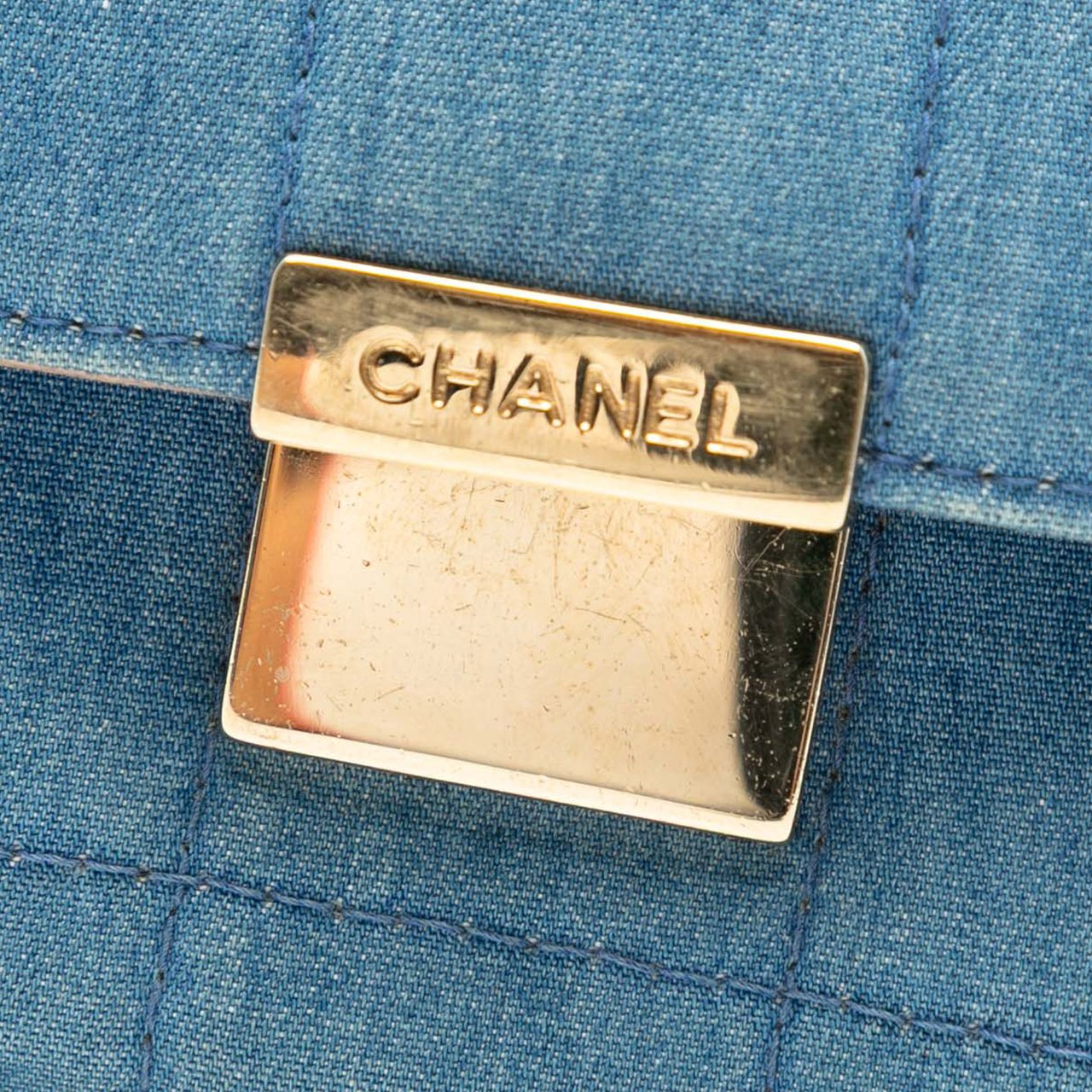 Chanel CC Chocolate Bar Denim Flap Blauw