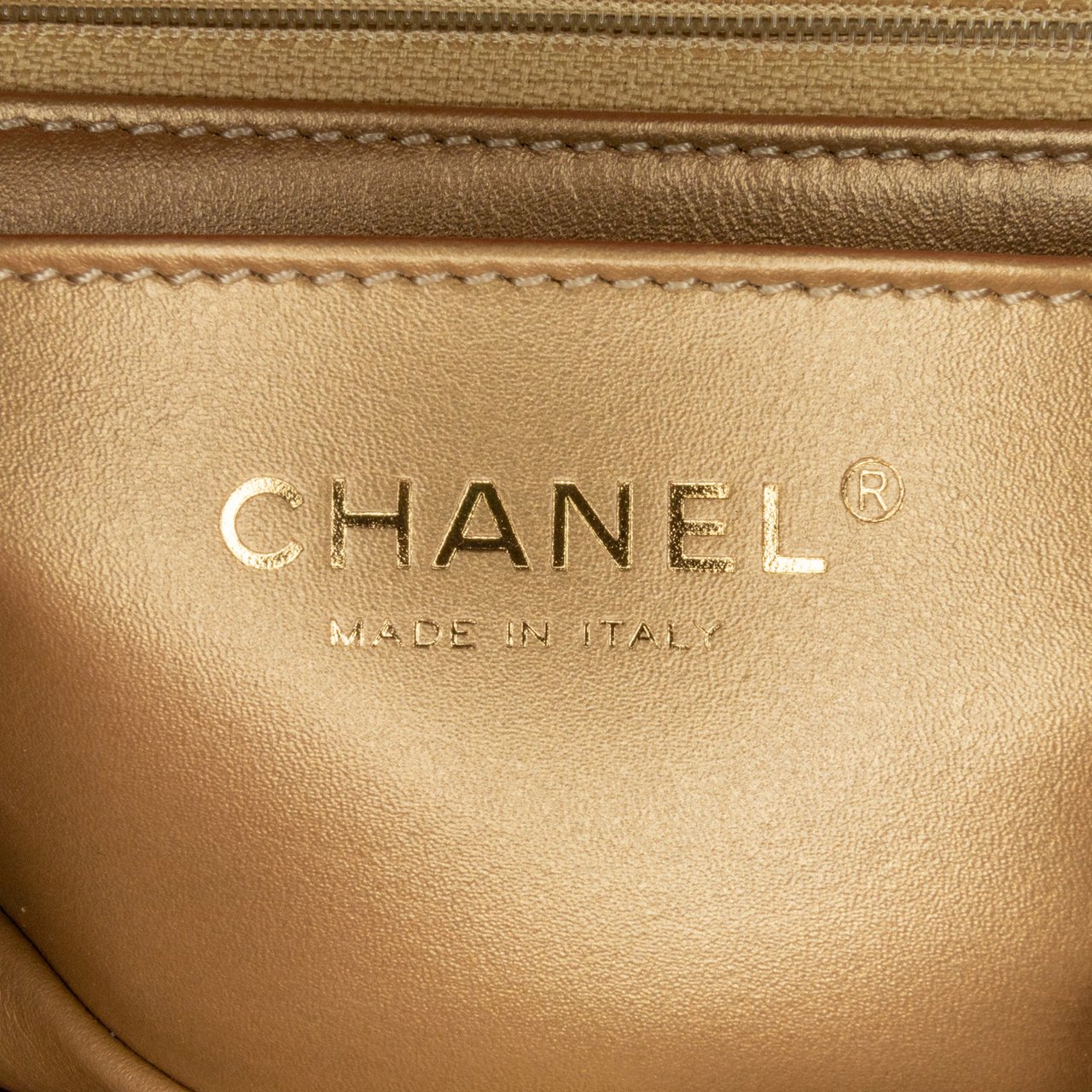 Chanel Mini Rectangular Lambskin Pearl Crush Flap Rood