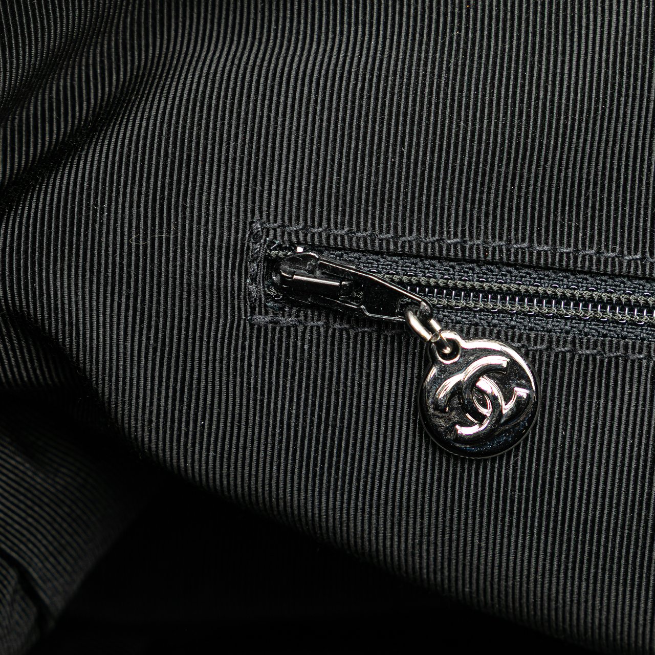 Chanel CC Caviar Tote Zwart
