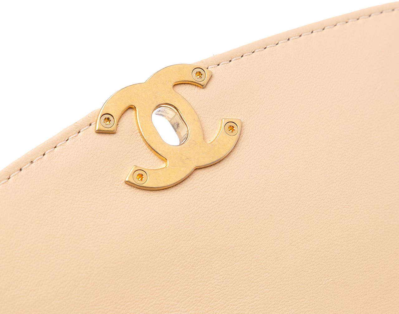 Chanel Small Quilted Lambskin CC Coin Flap Bruin
