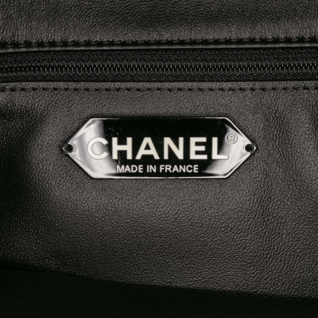 Chanel Quilted Lambskin Pagoda Accordion Flap Zwart