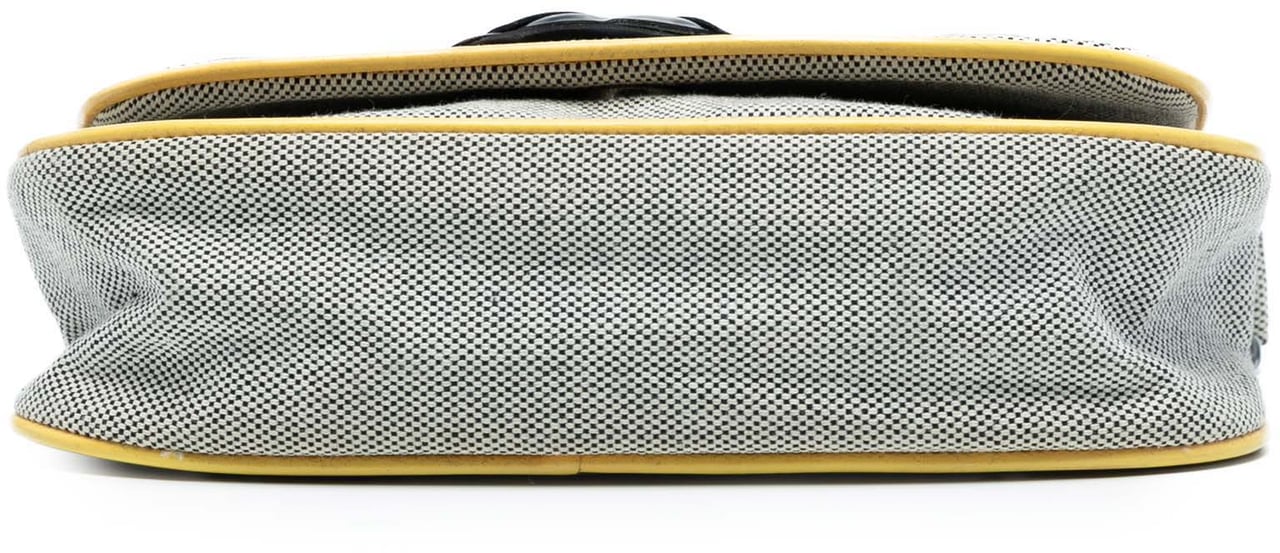 Chanel Canvas CC Camellia No. 5 Shoulder Bag Grijs