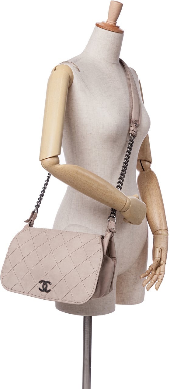 Chanel Calfskin Stitched Highlander Messenger Bag Bruin