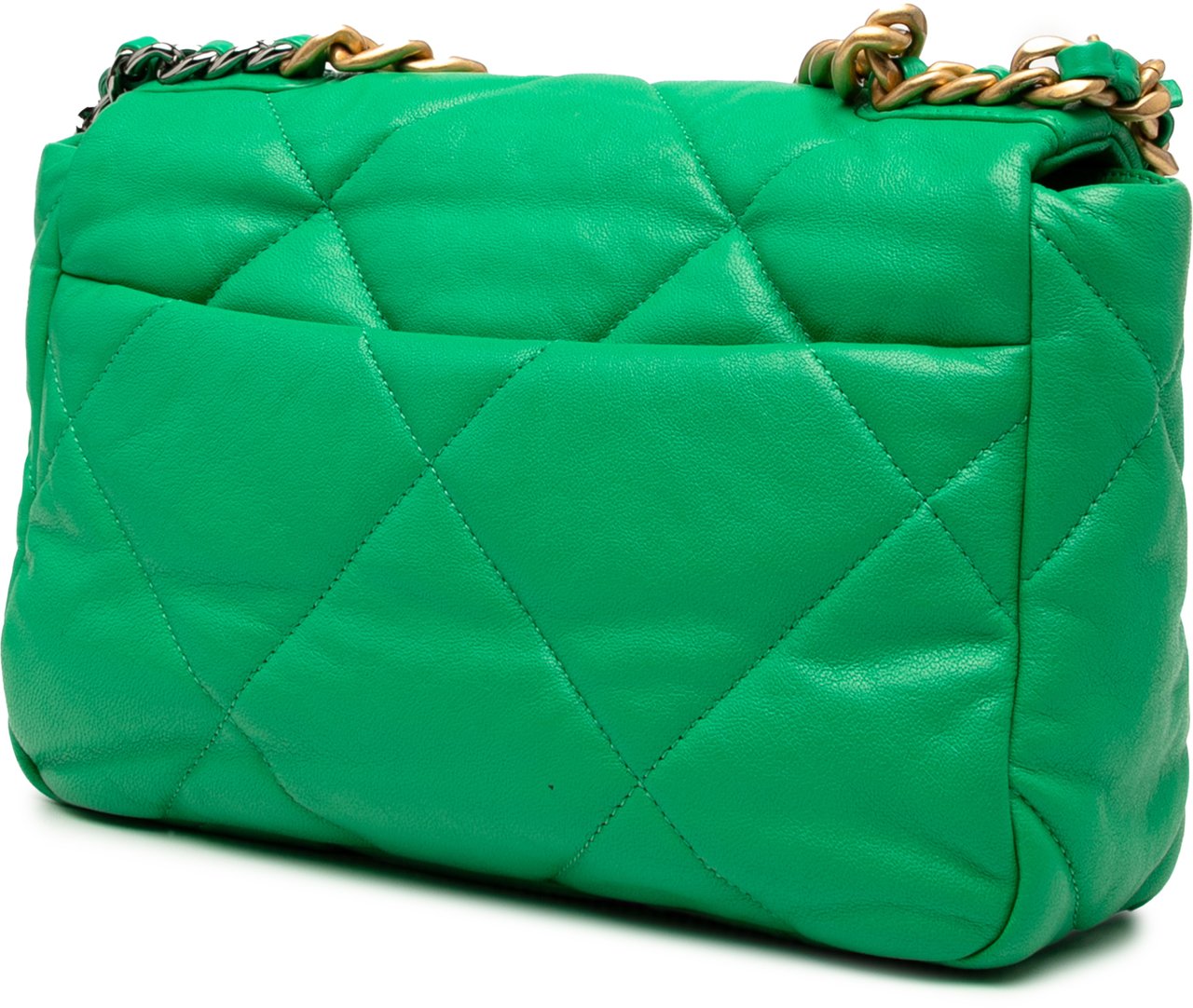 Chanel Medium Lambskin 19 Flap Groen