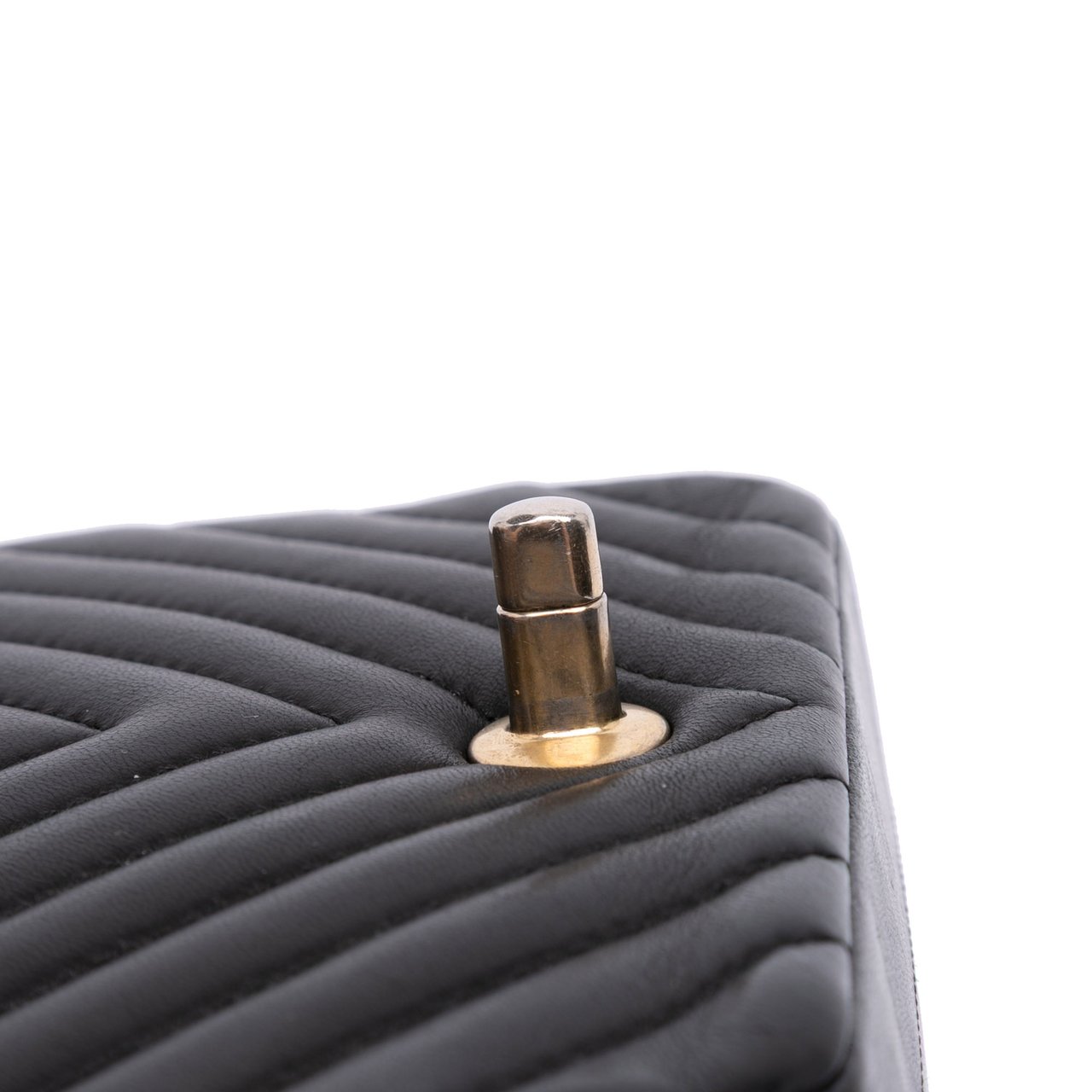 Chanel Mini Square Classic Chevron Lambskin Single Flap Zwart