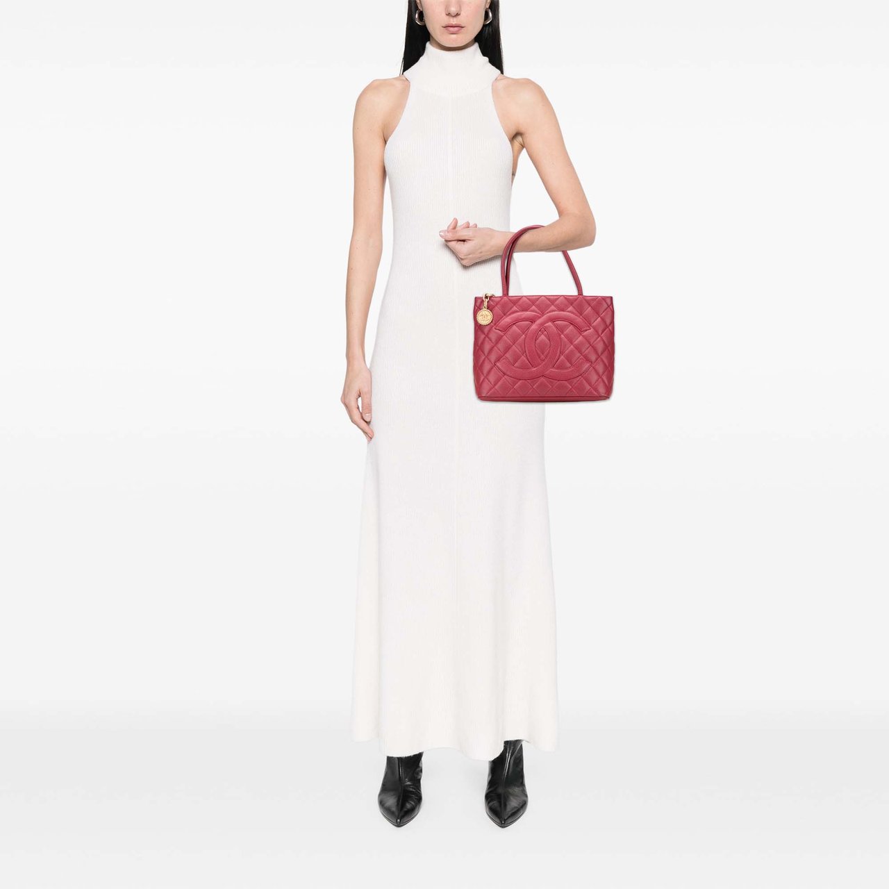 Chanel Caviar Medallion Tote Rood