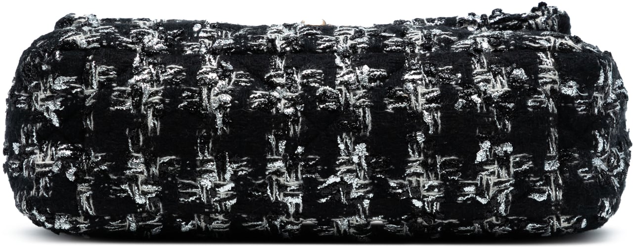 Chanel Medium Tweed 19 Flap Zwart