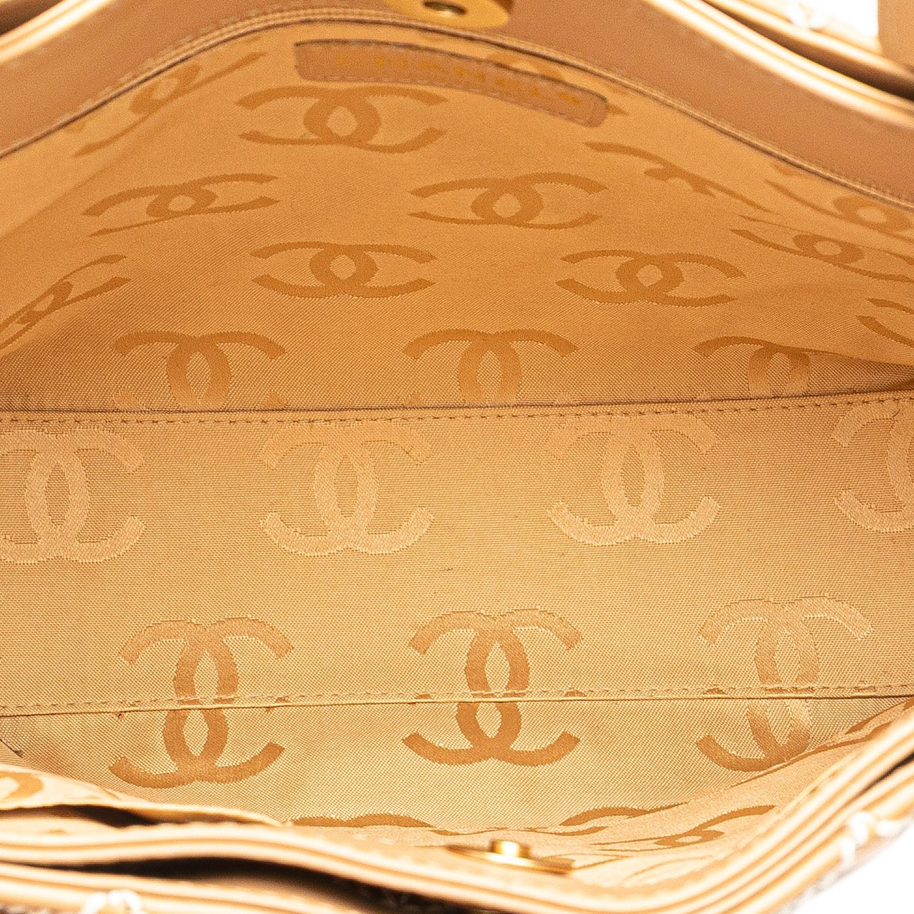 Chanel Small CC Calfskin Wild Stitch Tote Bruin