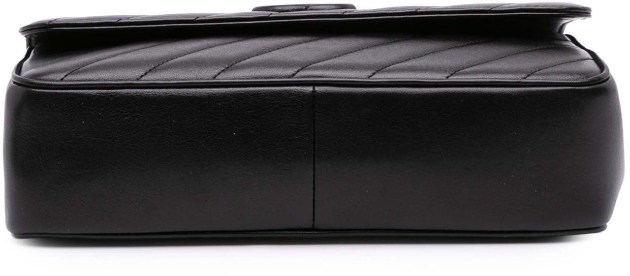 Chanel Diagonal Quilted Lambskin CC Signature Flap Zwart